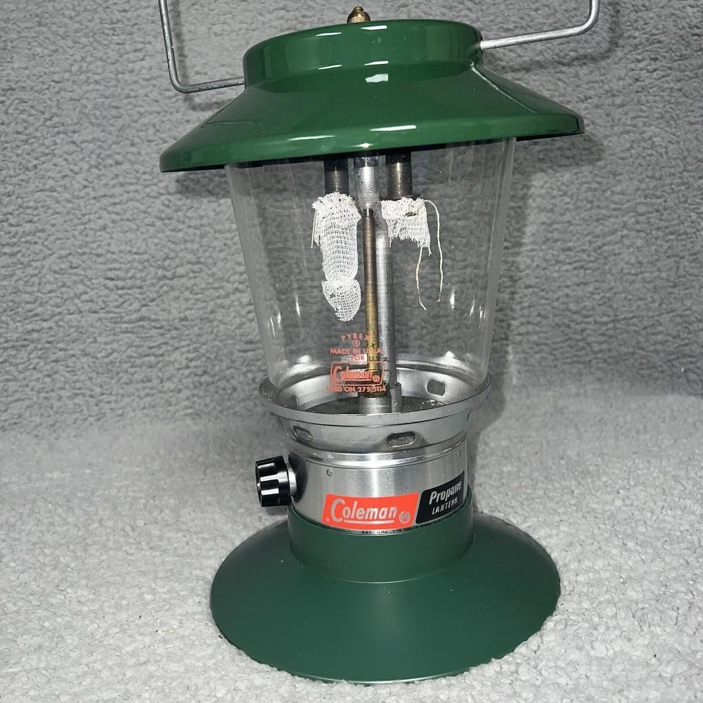VTG Coleman Double Mantle Propane Lantern 5114A970 Box & NOS Bernzomatic Mantles